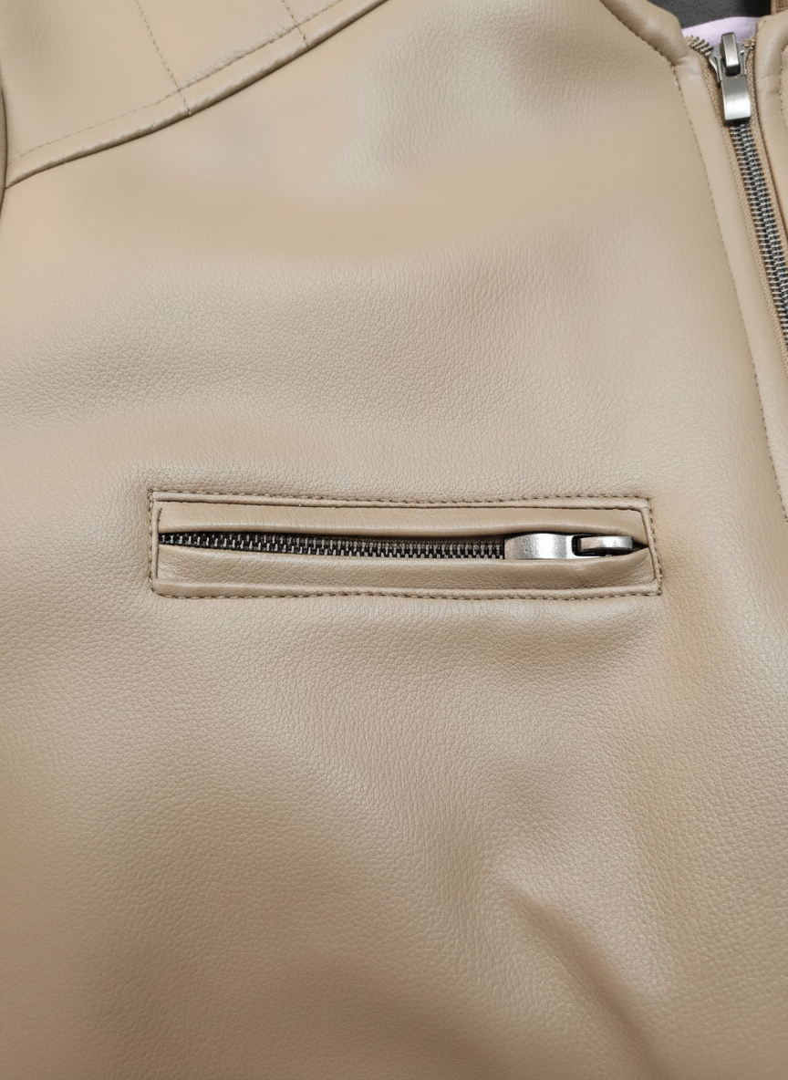 Horizontal chest pocket detail in beige leather
